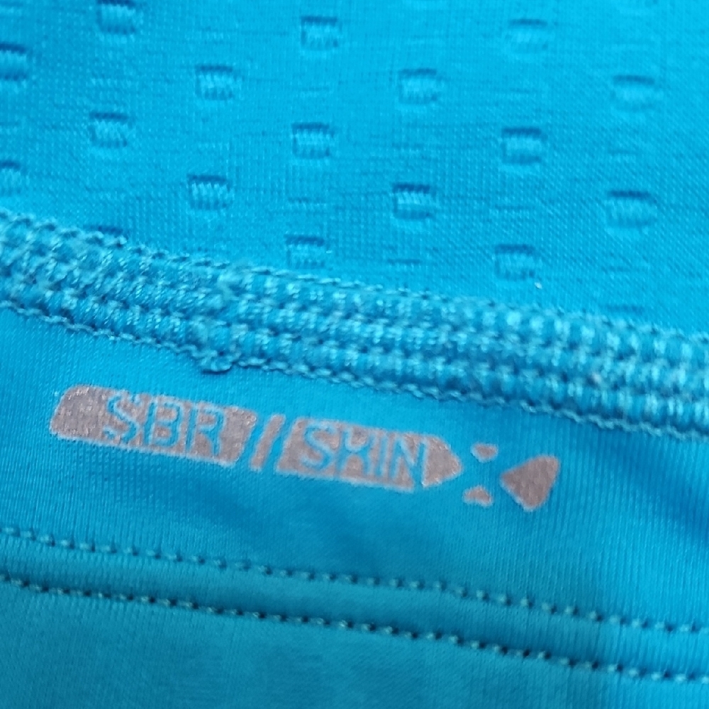 2XU Vibrant Blue Sports Bra - Picture 5 of 7
